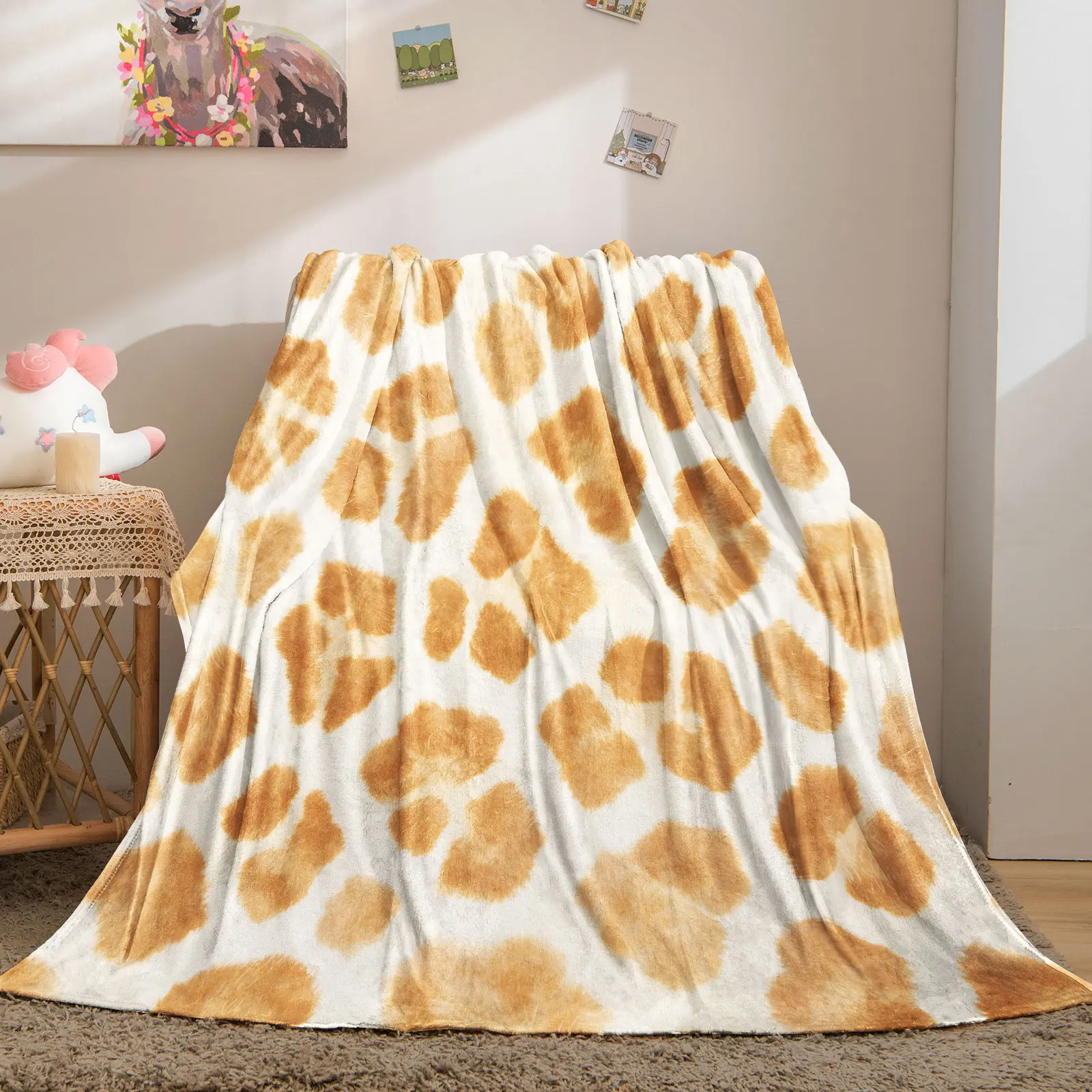 Cow Print Flannel Throw Blanket Faux Cowhide Spotted Pattern Soft Microfiber Plush Blanket for Sofa Couch Car Camping Home Decor