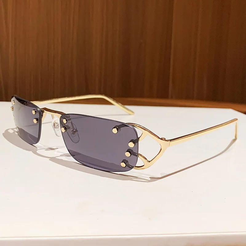1 Pair of New European and American Style Fashionable Metal Classic Half-Frame Cat-Eye Y2K Sunglasses for Men and Women, with Wide Frame Design, Suitable for Various Activities, Full-Frame Glasses Style, Everyday Casual Sunglasses