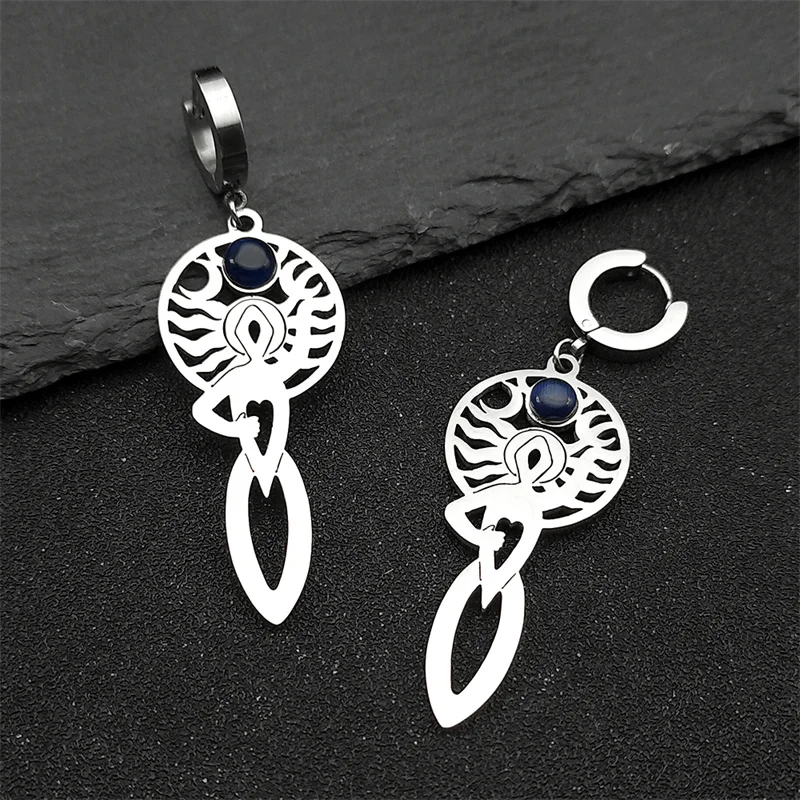 Witch Triple Moon Goddess Hecate Hoop Earrings for Women Men Stainless Steel Greek Mythology Amulet Earring Jewelry E3661SRS02