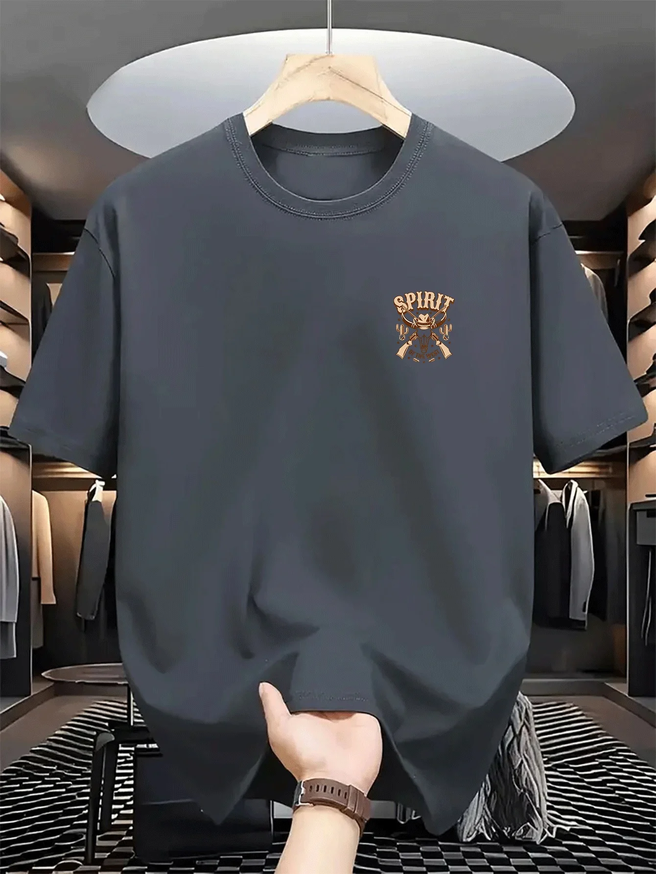 Single men's round-neck short-sleeved T-shirt. Classic T-shirt. High-end design. Fashionable print. Soft texture. High softness.