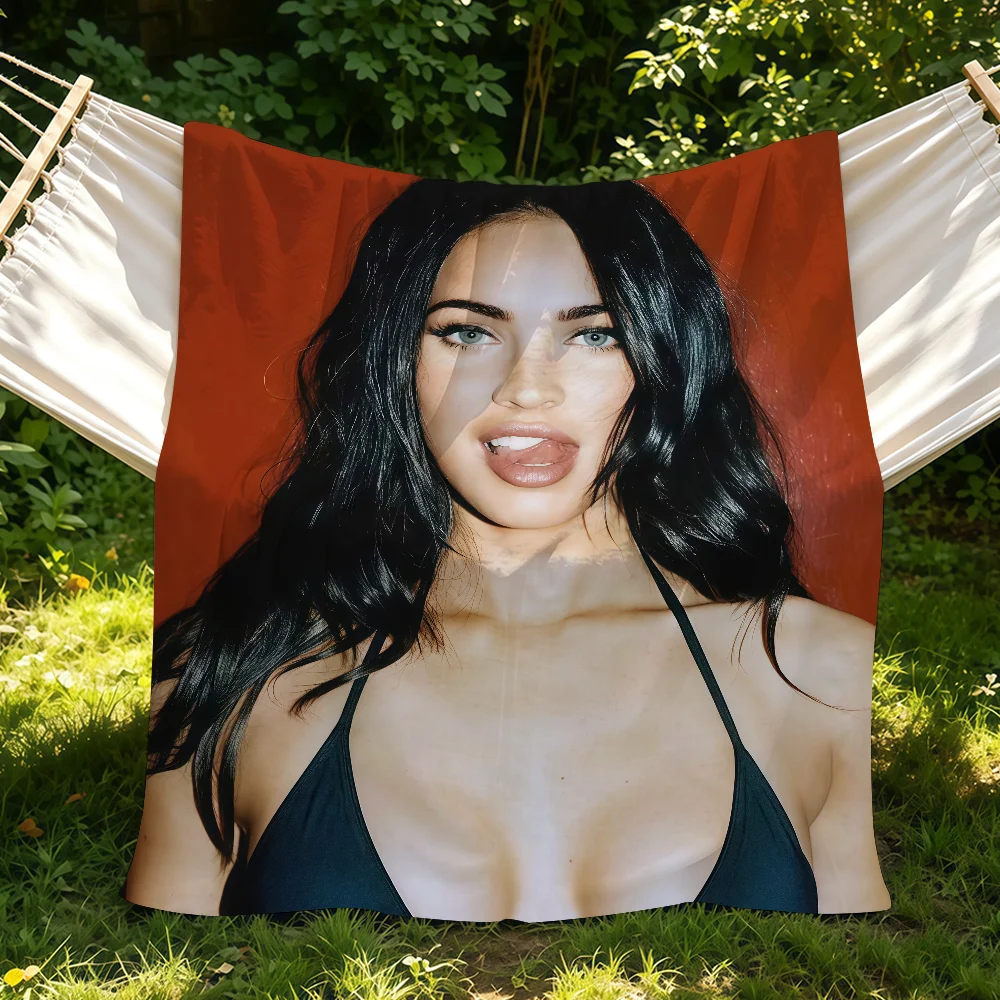Actor Megan F-fox Blanket Suitable For Sofas Beds Offices Cars Outdoor Travel An Ideal Gift For Friends Family