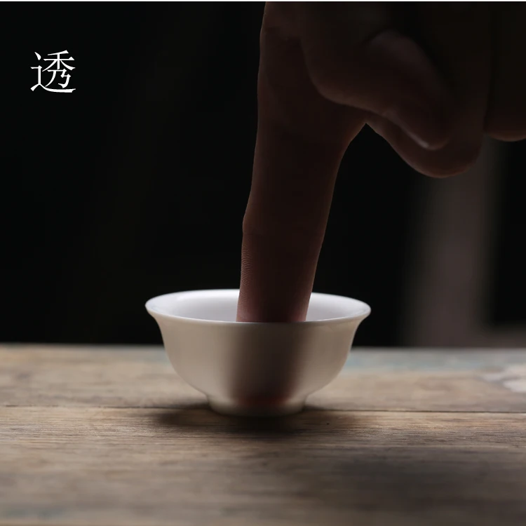 Chaozhou Kung Fu Jade Porcelain Under Glaze Colored Sheep Fat White Pressed Hand Pu'er Tea Cup Thick, Non Hot,