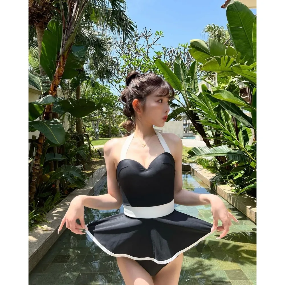 South Korean Sexy Little Fragrant Wind Black and White Color Contrast One Piece Dress Conservative Hot Spring Swimwear Female