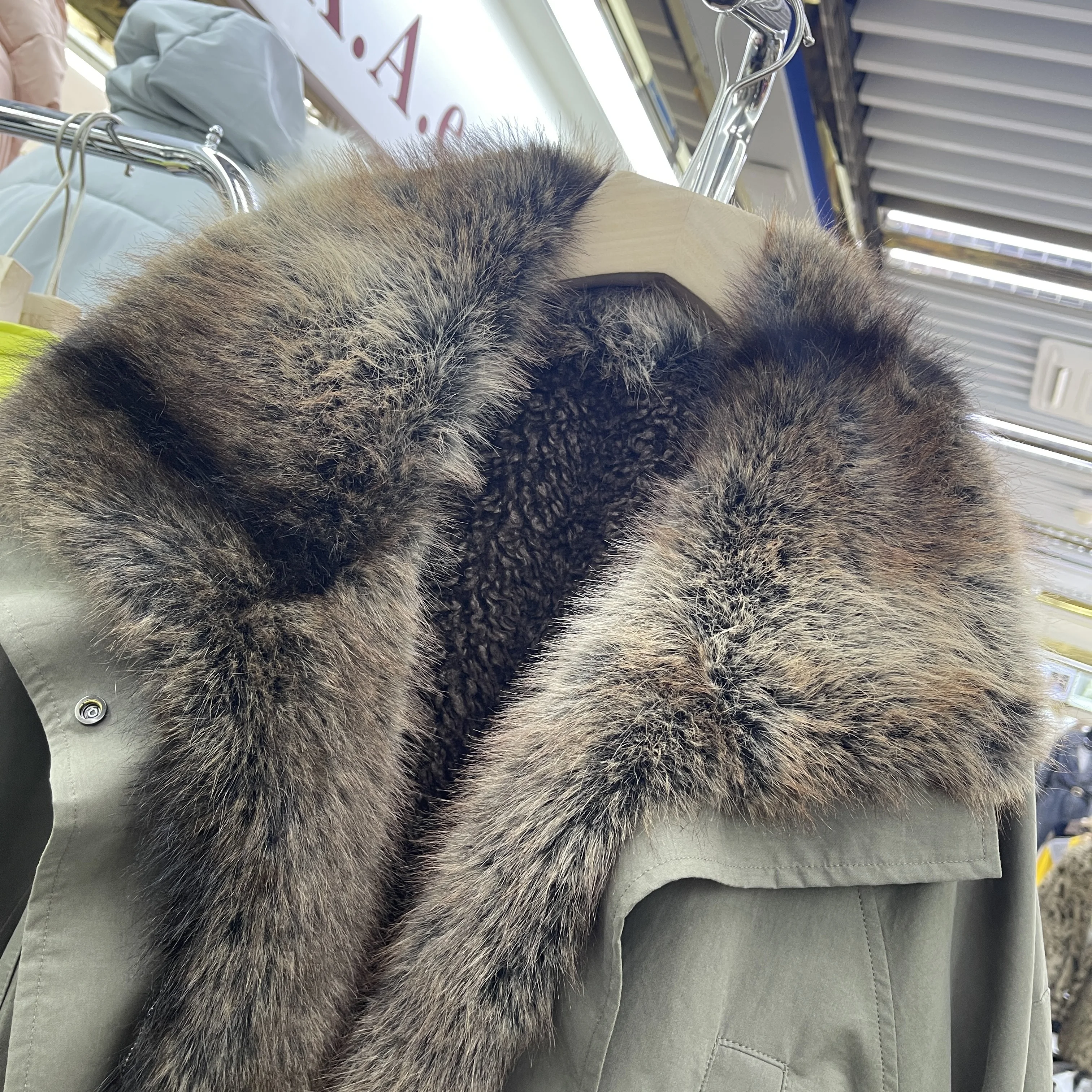 Army Green Parka for Women Winter 2025 New Faux Fur Lining Warm Thickened Workwear Jacket Loose Jacket