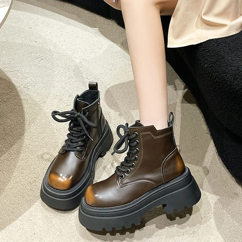 Korean Version Of Retro Thick-Soled High Lace-Up Short Tube Fashion Casual Joker Women'S Leather Shoes Booties