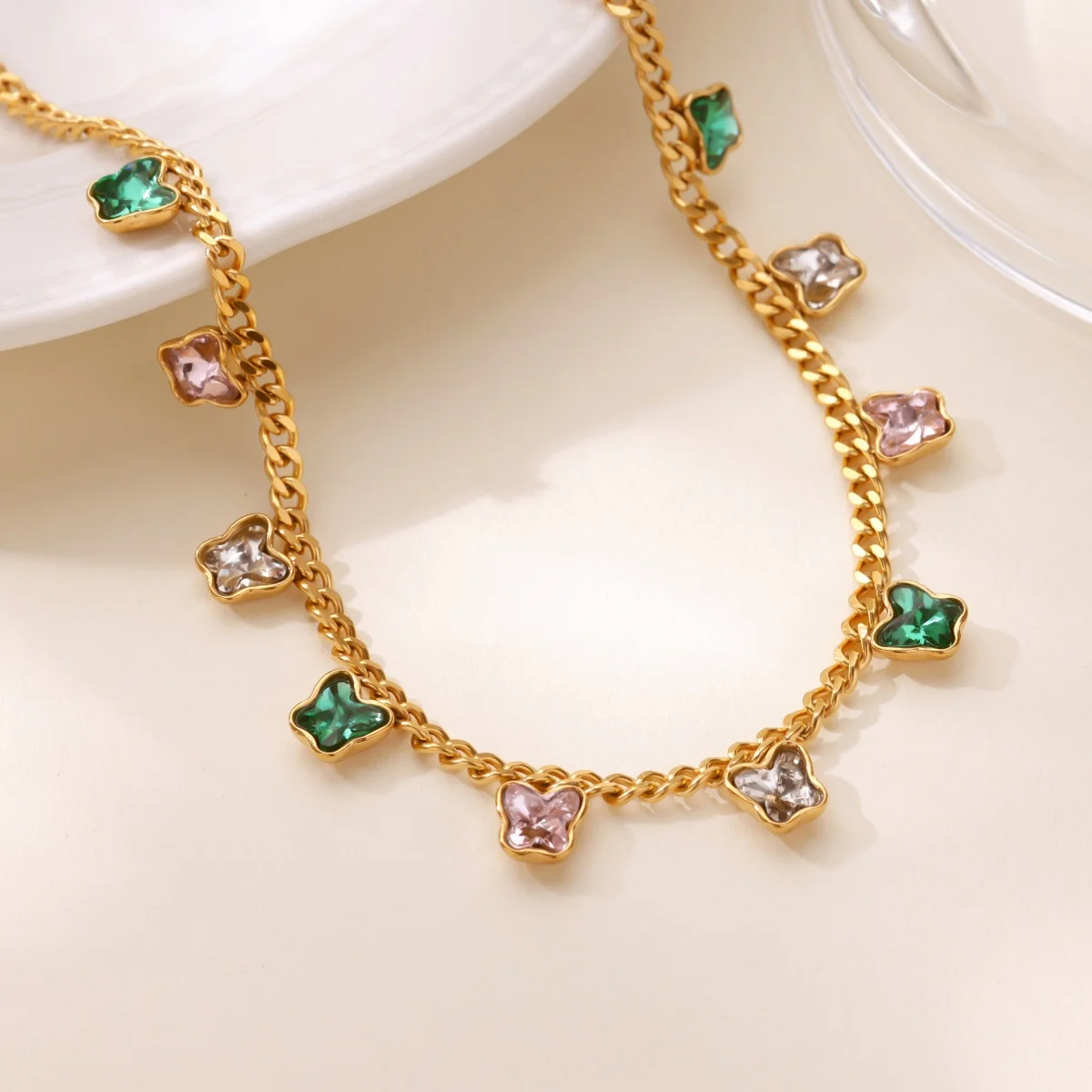 Luxury Zircon จี้ผีเสื้อสร้อยคอผู้หญิงสแตนเลสสตีลสีสร้อยคอสร้อยคอ 2025 ใหม่เครื่องประดับงานแต่งงาน