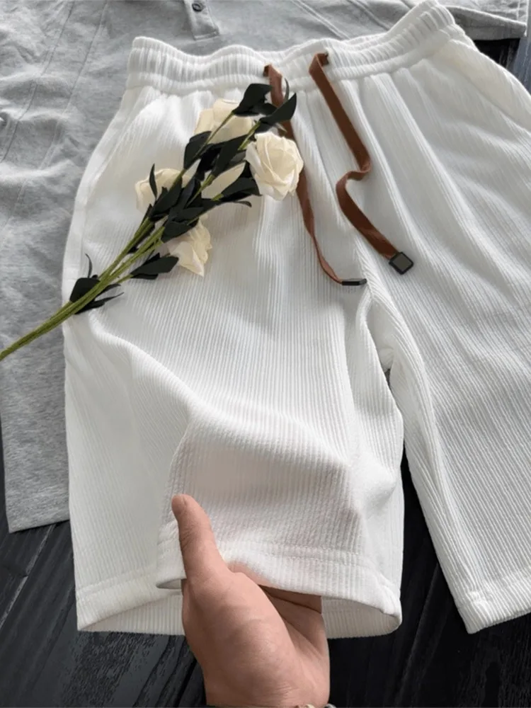 

White Ice Silk Pleated orts Men's Summer Thin Qui Dry Beach Pants Loose Running Sports Casual Five-Quarter Mid-Pants