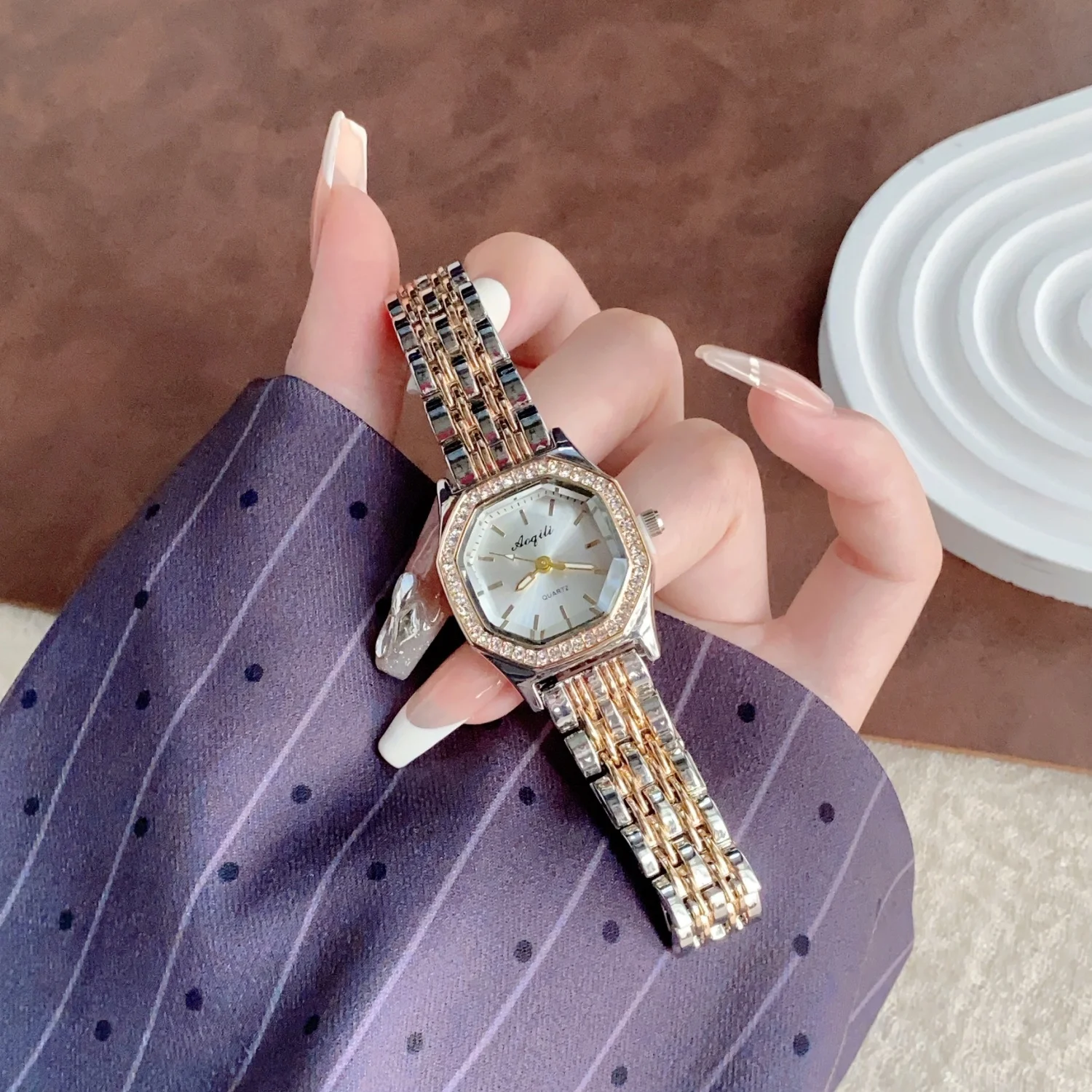 

Новые роскошные изысканные женские кварцевые часы, модные оригинальные наручные часы, часы Laides с бриллиантами, часы для девочек, Relogio mujer