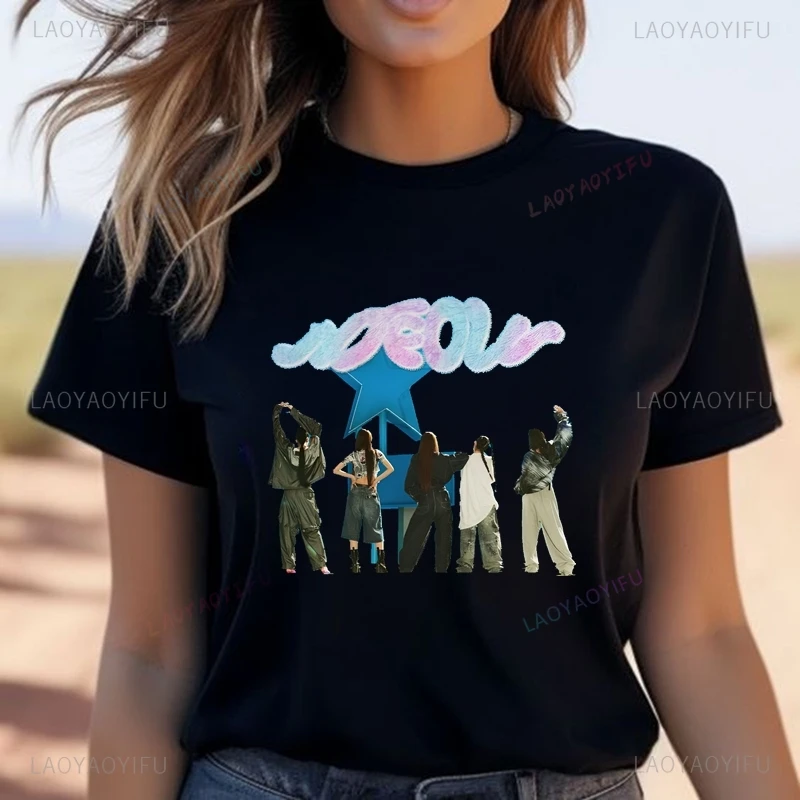 تي شيرت عصري مطبوع عليه ملصق كلاسيكي للفتيات الكوريات الجنوبي مجموعة الغناء والرقص MEOVV، تي شيرت نسائي قطني #4