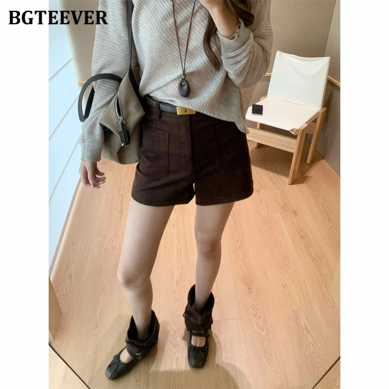 BGTEEVER Women's Suede Shorts Korean-Style Pockets High-Waisted Straight-Leg Shorts