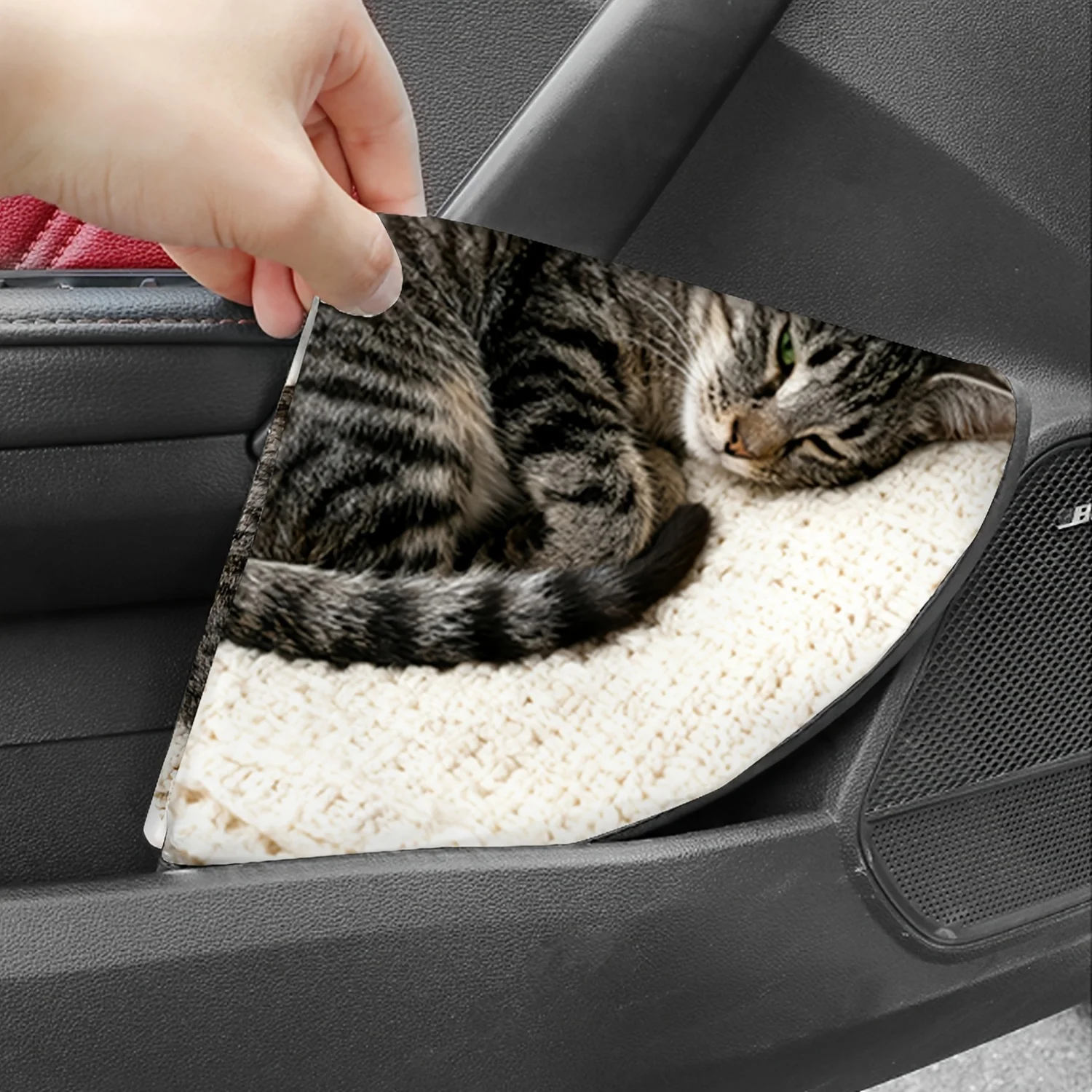 1pc Car Steering Wheel Cover, Gray Striped Cat Curled On Off-White Knit Blanket Printed Design, Steering Wheel Sunshade, Heat In