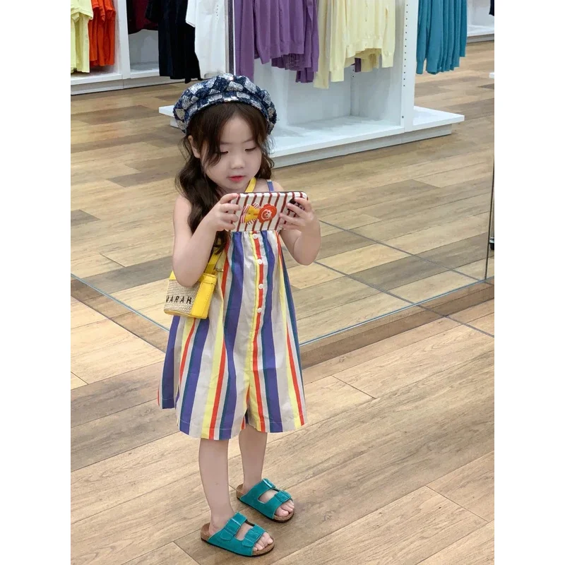 

Детские комбинезоны, комбинезоны и боди. Комбинезон для девочек. Летние свободные широкие шорты в корейском стиле с подтяжками в вертикальную полоску.