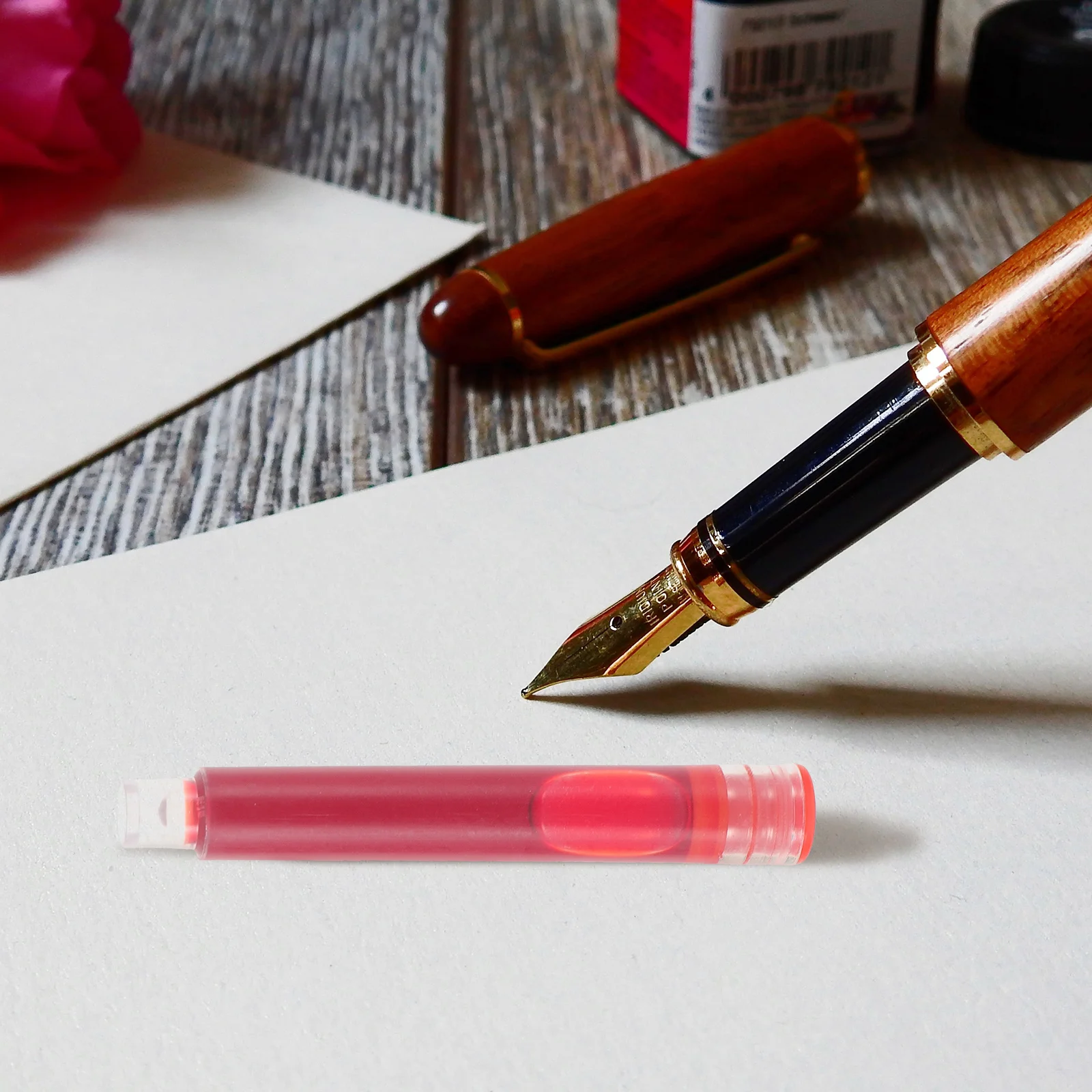 

100Pcs Replaceable Ink Cartridges for Fountain Pens Fine Craftsmanship Not Easy to Fade Ideal for Students and Office Fountain