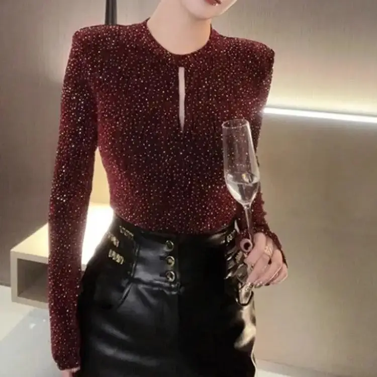 

European Style T-Shirt Feminine Thin Round Neck Beaded Top Long-Sleeved T-Shirt Chic Versatile New Style In Autumn