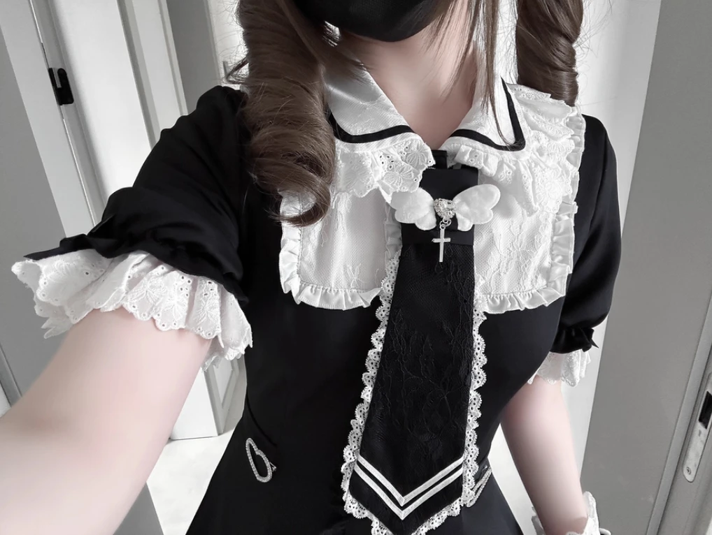 

Новое летнее черное платье в японском стиле с кружевными вставками и коротким рукавом, приталенное, с завышенной талией, для девочек