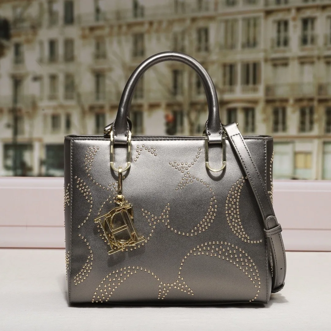 

2025 Women's Structured Shoulder Bag, Large Capacity Top Handle Purse with Luxury Metal Accents, Detachable Strap for Work