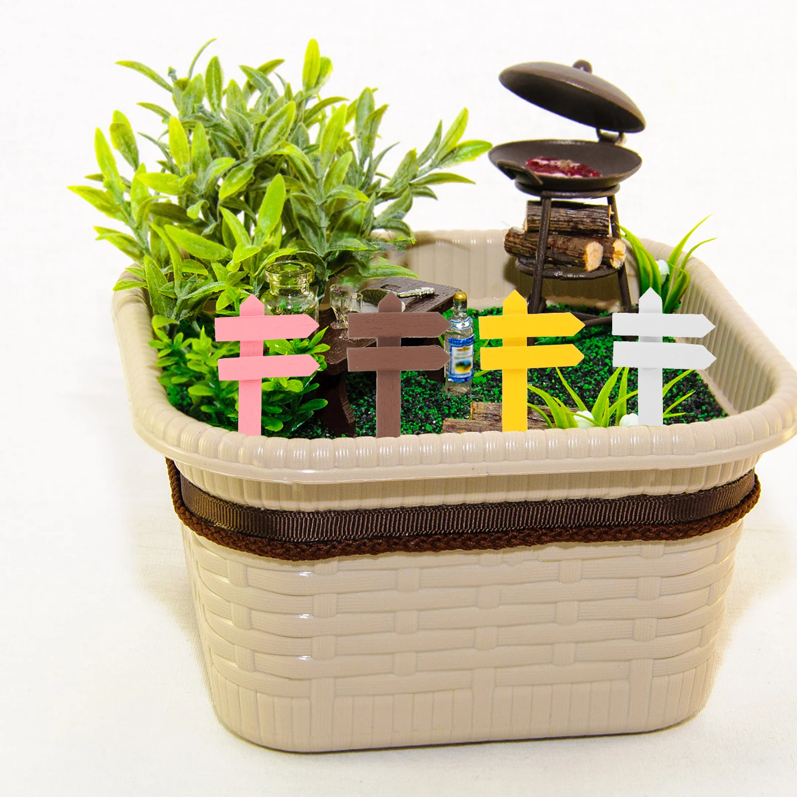 

10 pcs Wooden Gardening Labels Mini Road Signs for Fairy Garden Durable Plant Markers Ornaments Plaque Fences DIY