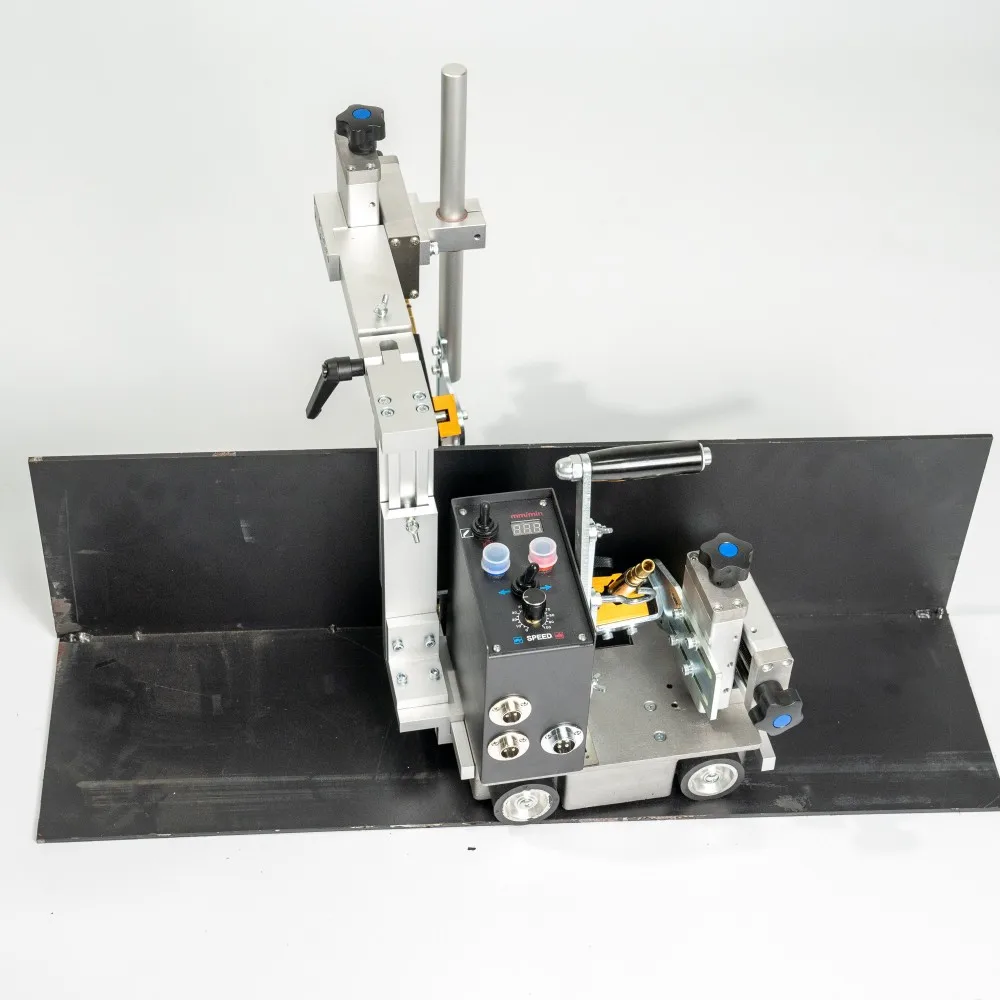 

Industrial Magnetic Attraction 6-Axis High Efficiency Automatic Welding Robot For Steel Tube With TIG/MIG/MAG/SAW/PAW Modes New