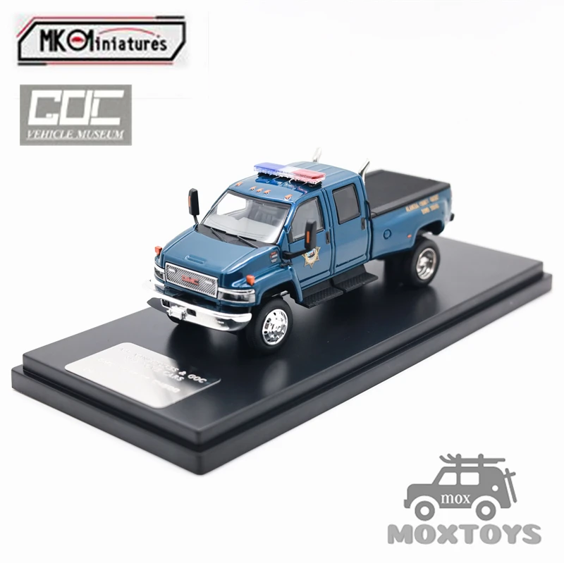 MK Miniatures & GOC 1:64 GMC TOP KICK PICK UP camion de POLICE bleu Limited499 singapour AUTOEXPO 2025 modèle de voiture moulé sous pression
