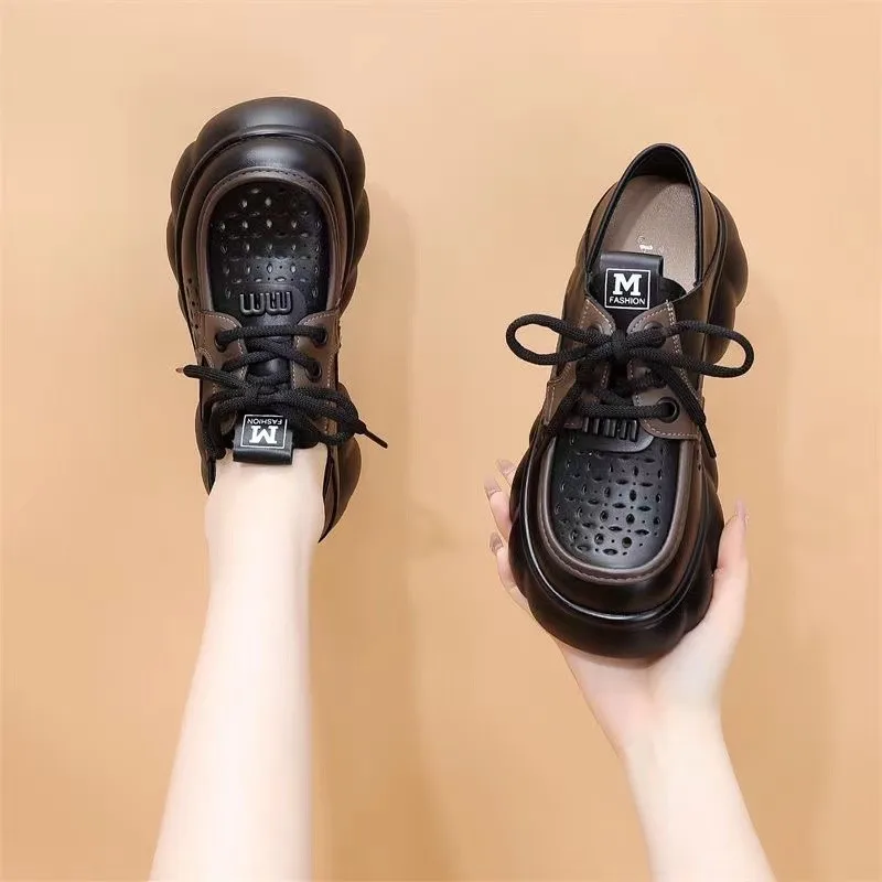 

2026 Summer New Retro Breathable Hollow Hole Shoes Summer Muffin Bottom Thick Sole Versatile Casual Women's Single Shoes