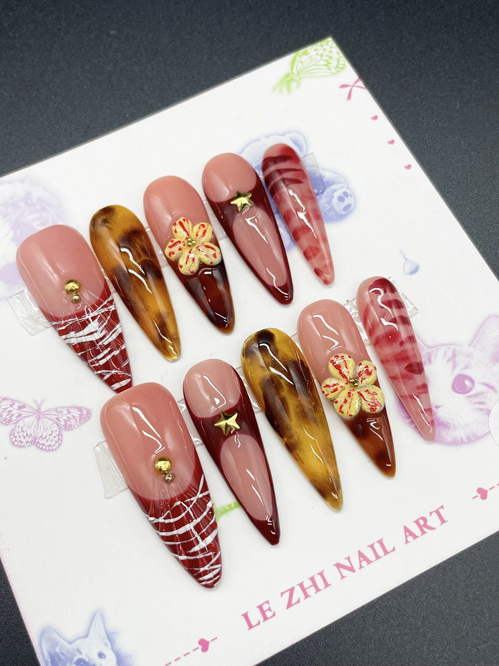 

2025 Autumn Winter Amber Color Stiletto Press On Nails Nude Pink French 3D Flowers Handmade Glossy Long Tip Sweet Fake Nail Tips