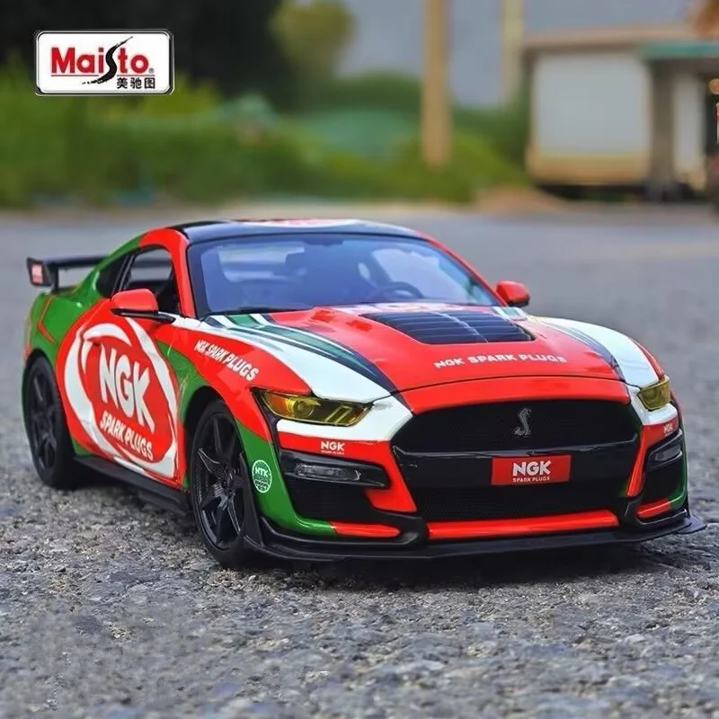 

Maisto Track Version 1/18 Ford Mustang Shelby GT500, модель спортивного автомобиля из сплава, литой под давлением металлический гоночный автомобиль, модель автомобиля, детская игрушка в подарок