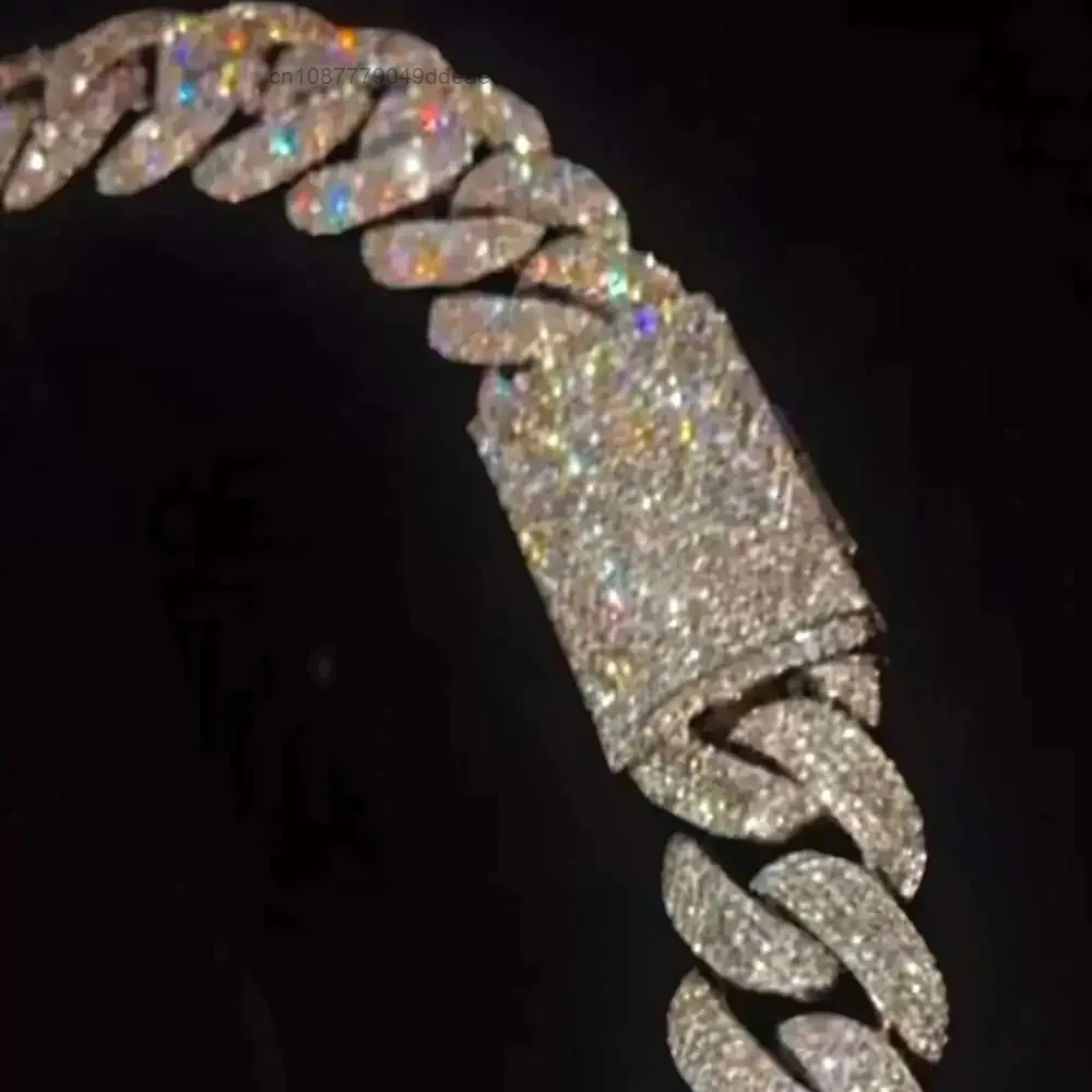 

Customized 20 Mm Cuban Link Moissanite Diamond Chain High Quality 925 Sterling Silver White Gold Diamond Chain