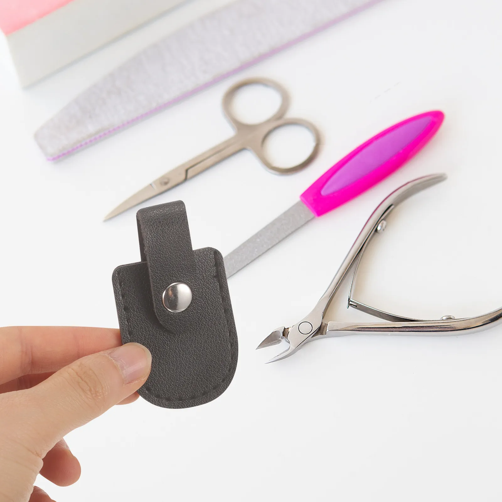 Cuticle Nipper Cover PU Nail Scissors Sleeve Protective Storage Pouch for Manicure Pedicure Grooming Tools Space Saving Design