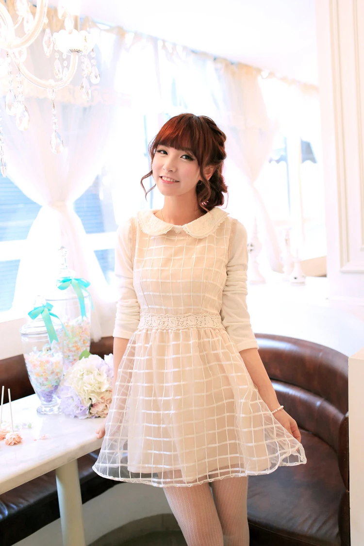 

SALES Japan Liz Lisa Blank Organza Lace Mini Dress Vest Plaid Dresses