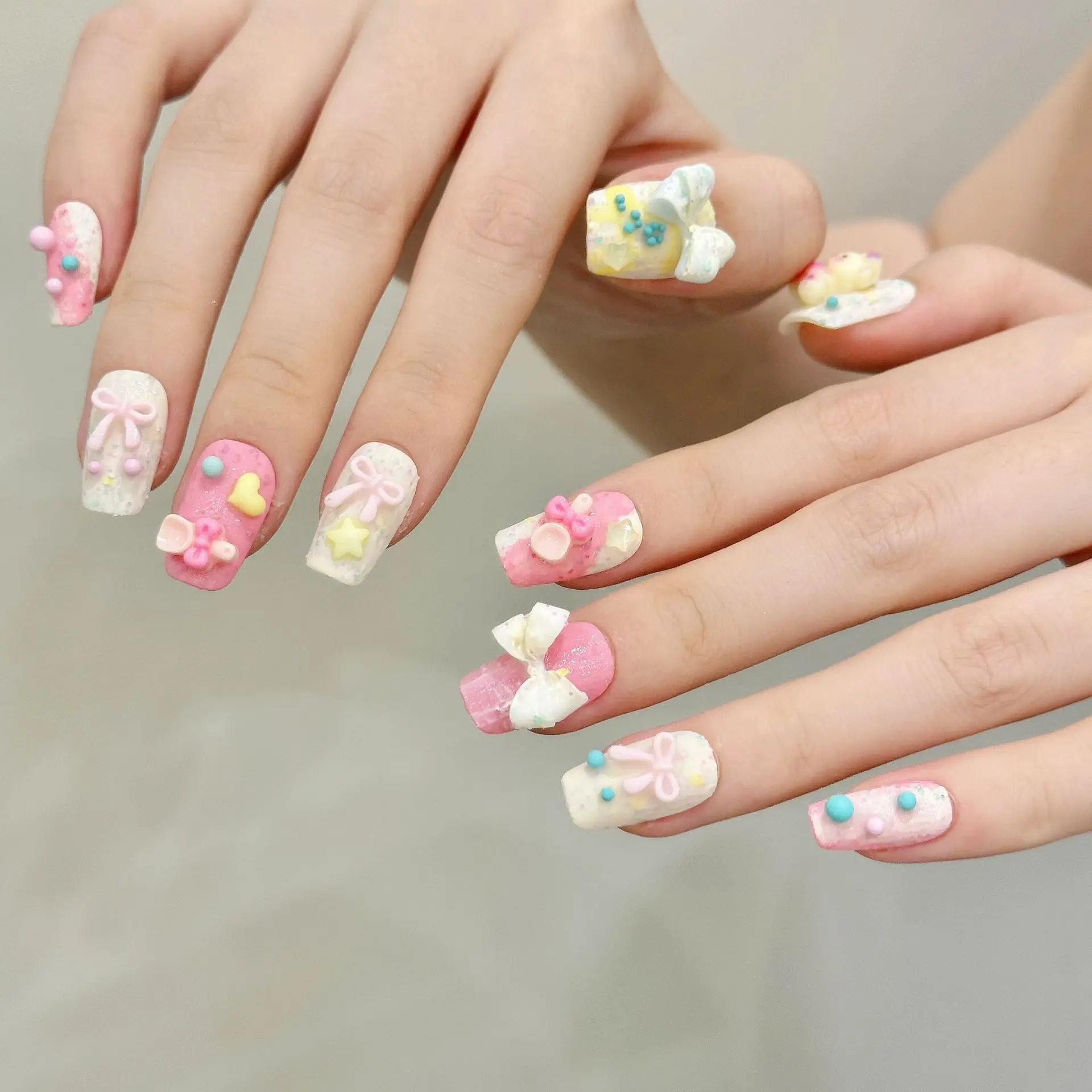 

10pcs Pink Handmade Fake Nail Tips Cute Bear Bow Design Stick on False Nail Art Reusable French Mid-length Square Press on Nails