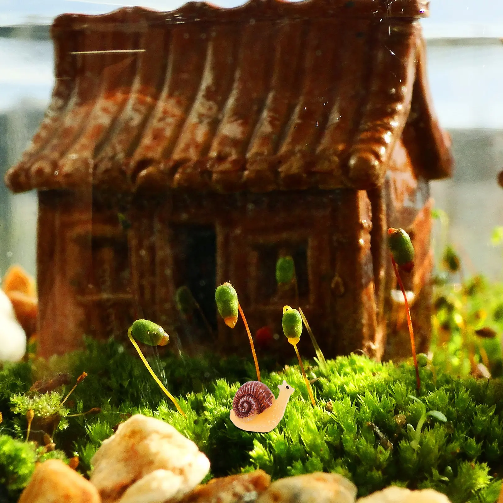 14Pcs Mini Resin Snail Figurines Realistic Lifelike Garden Statue Snail Ornament for Fairy Garden Terrarium Bonsai Micro