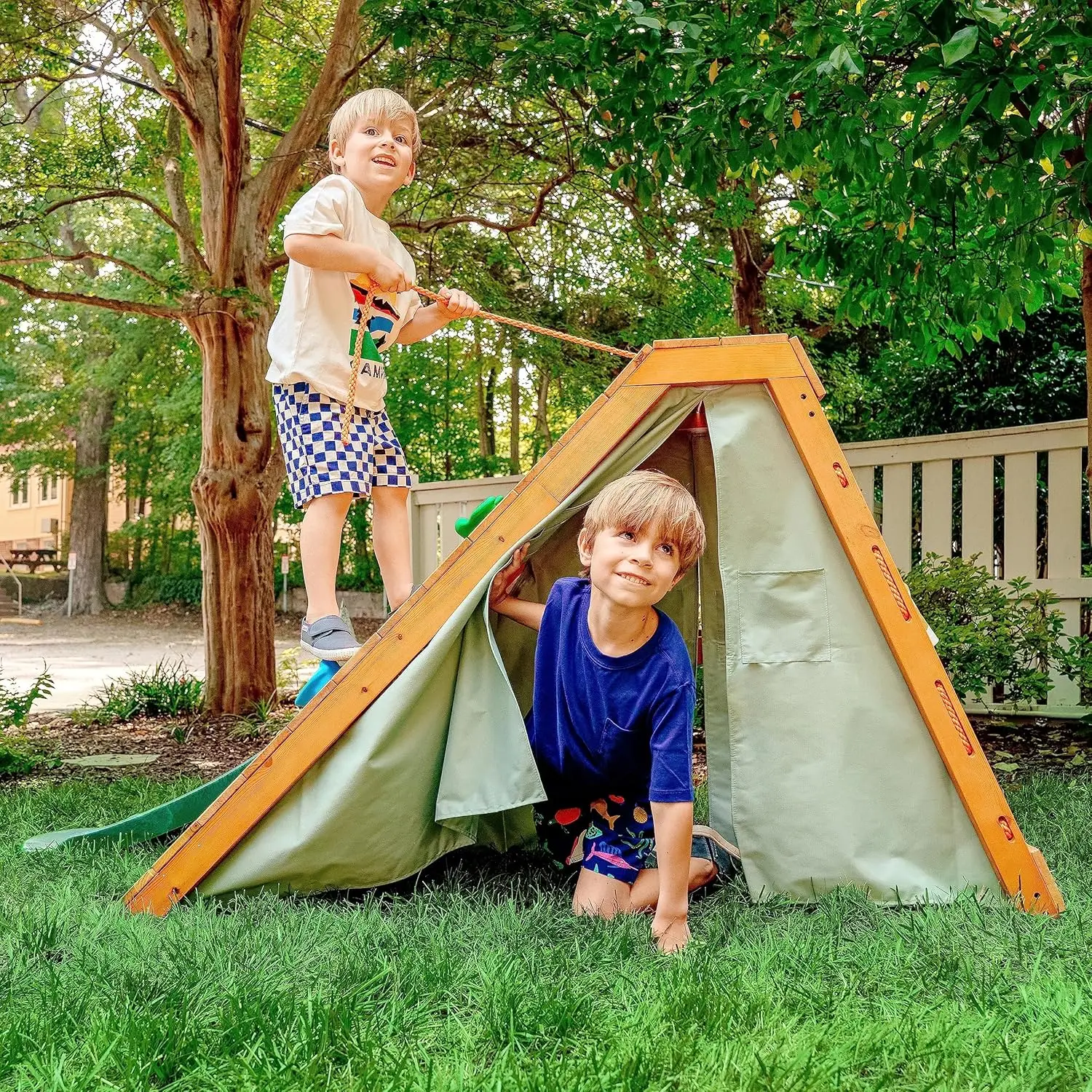 Palmeira ao ar livre e interior playground 5 em 1 quintal playset com escada, parede de rocha, corrediça de 4 pés, tenda forte, jogo estilo montessori