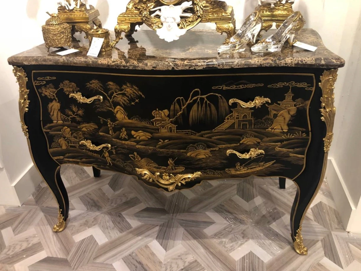 Black Lacquer Hand Painted Wooden Furniture 1280 * 530 * 920 Brass Marble Top Two Drawer Belly Cabinet