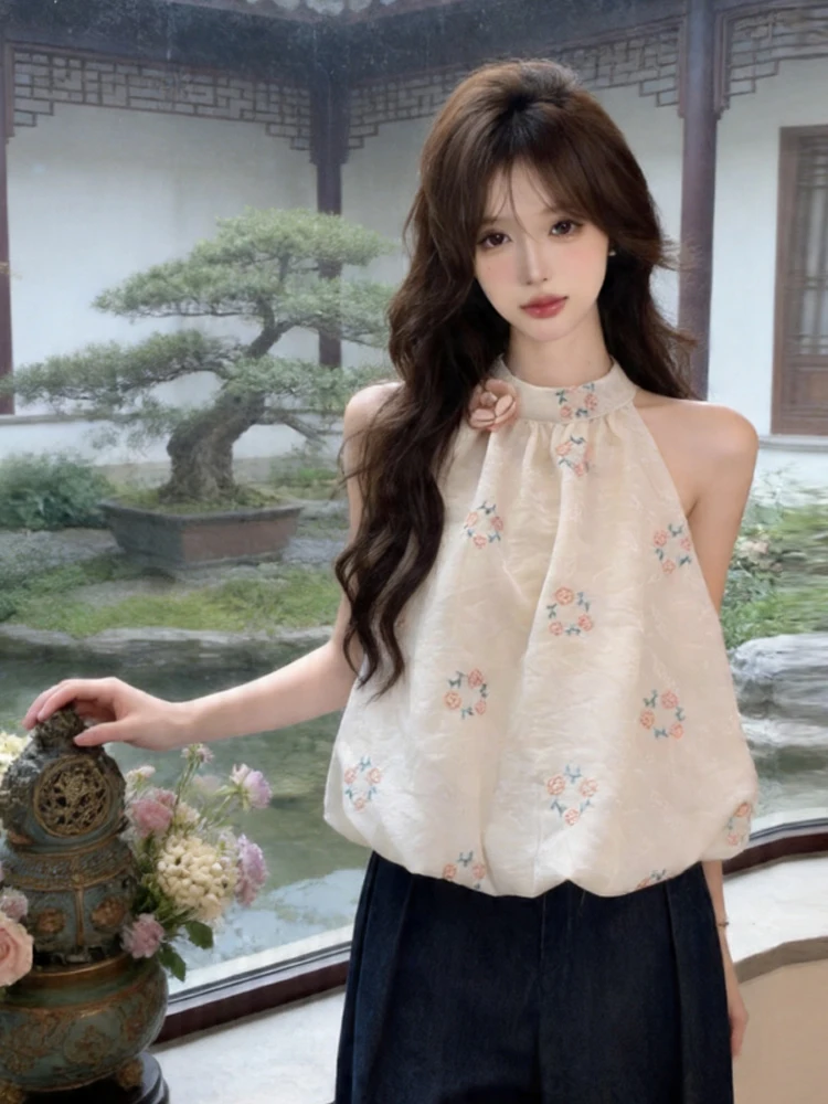 

Unique Floral Embroidery Design Off-Shoulder Sleeveless Vest Loose Fit Pure Desire Style Temperate Wind Casual Loose Top