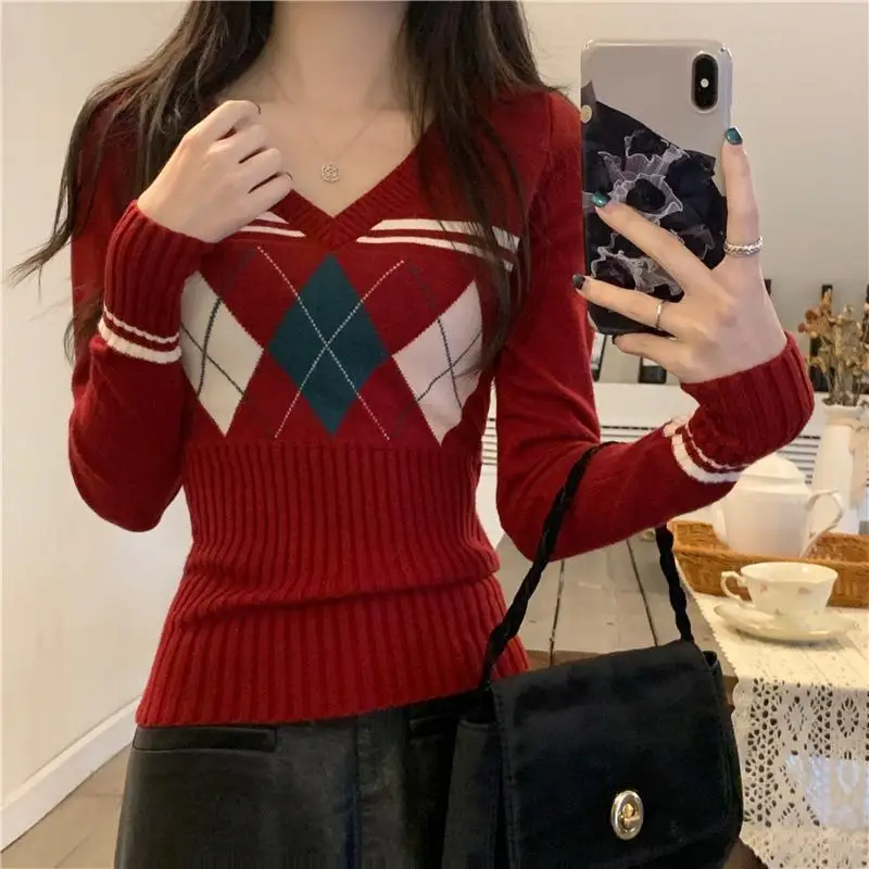 Women Vintage Classic Argyle Slim Fit Basic Knitted Sweater Korean Fashion V Neck Long Sleeve Pullovers Autumn Winter Y2K Jumper