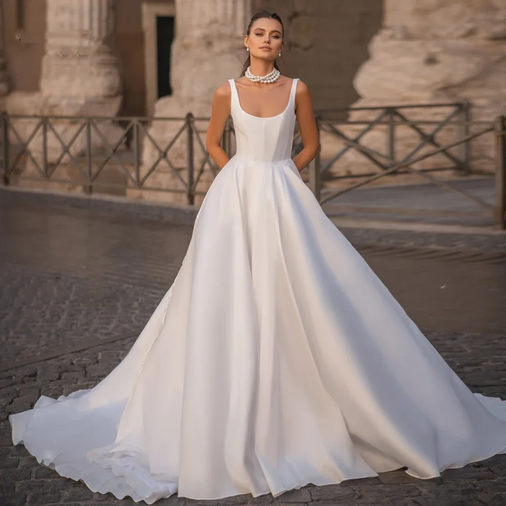Customized Backless Satin A Line Wedding Dresses Exquisite Spaghetti Straps Court Train Vintage Bridal Gown Vestidos De Novia
