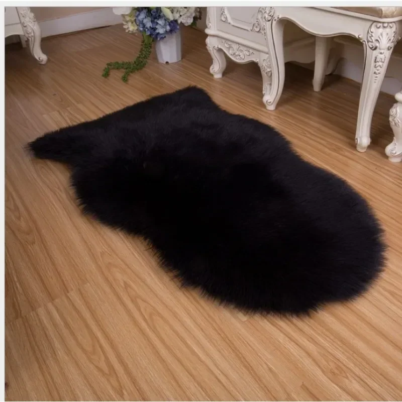 

Soft Plush Sheepskin Rug for Bedroom Faux Wool Carpet Washable Bedside Rug Sofa Cushion Warm Fur Rug for Living Room Non-slip