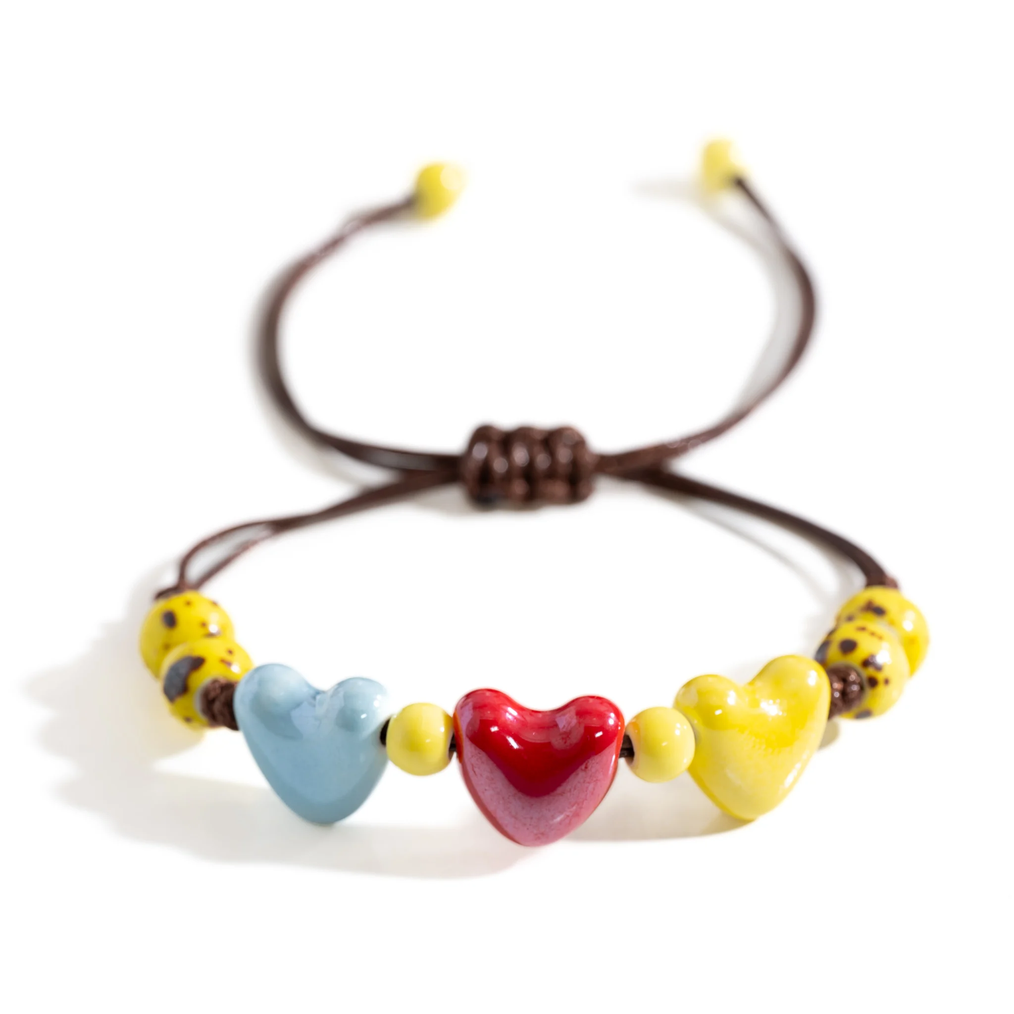 Dreifaches Herz-Armband aus Keramikperlen, Retro-Boho, verstellbare Kordel, perfektes Geschenk für Freunde und Paare