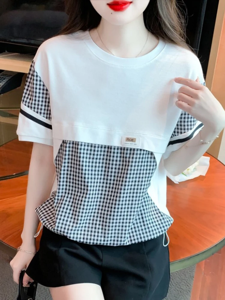 Short sleeved striped patchwork top women versatile 2026 summer new design round neck niche casual color blocking T-shirt
