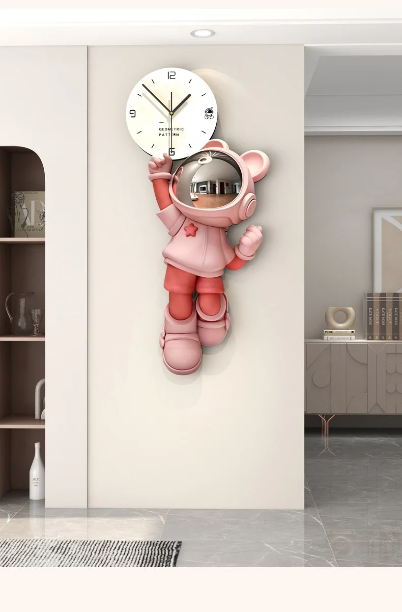 Astronaut Creative Clock, High-end Wall-mounted Household Wall Clock, Modern Cartoon Non-punching Restaurant Decorative Clock