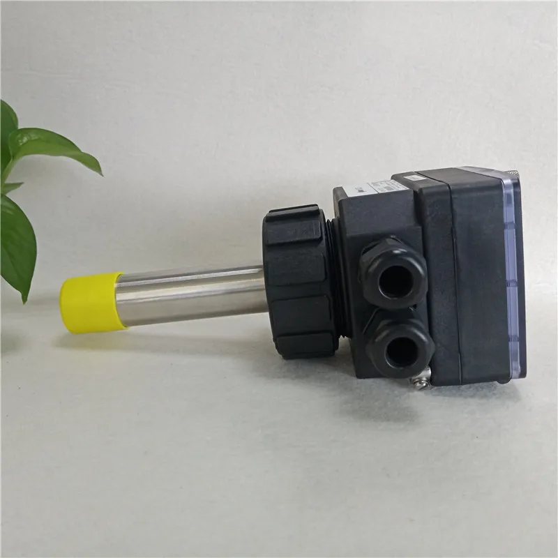 8045 Plug-in Electromagnetic Induction Flow Meter