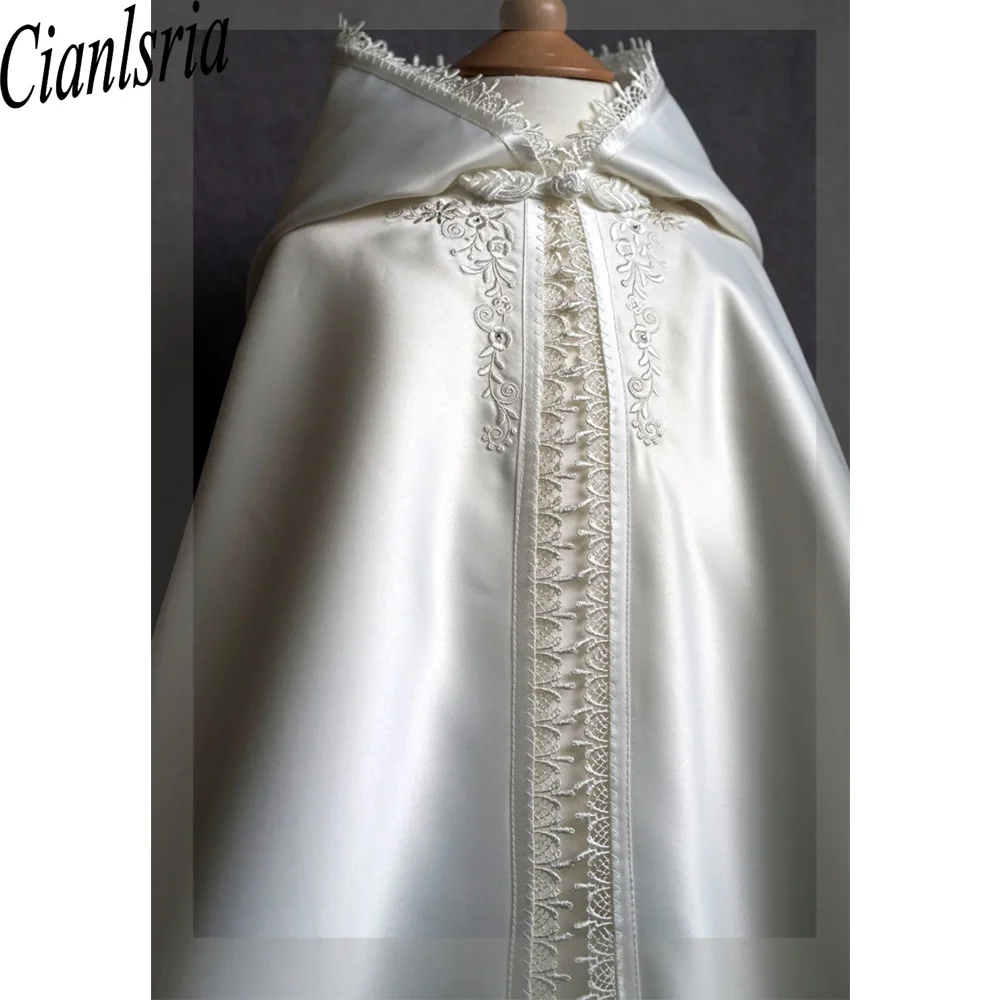 2026 Short Child Cape Appliques Lace Satin Arab Dubai Children Cloak Jacket With Hood