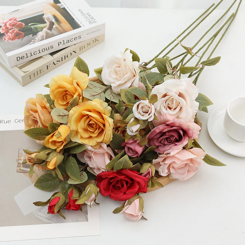 Simulation von vier Großhandel Rosen Hochzeits saal Straße Layout Rosen Home Fenster Display gefälschte Blumen