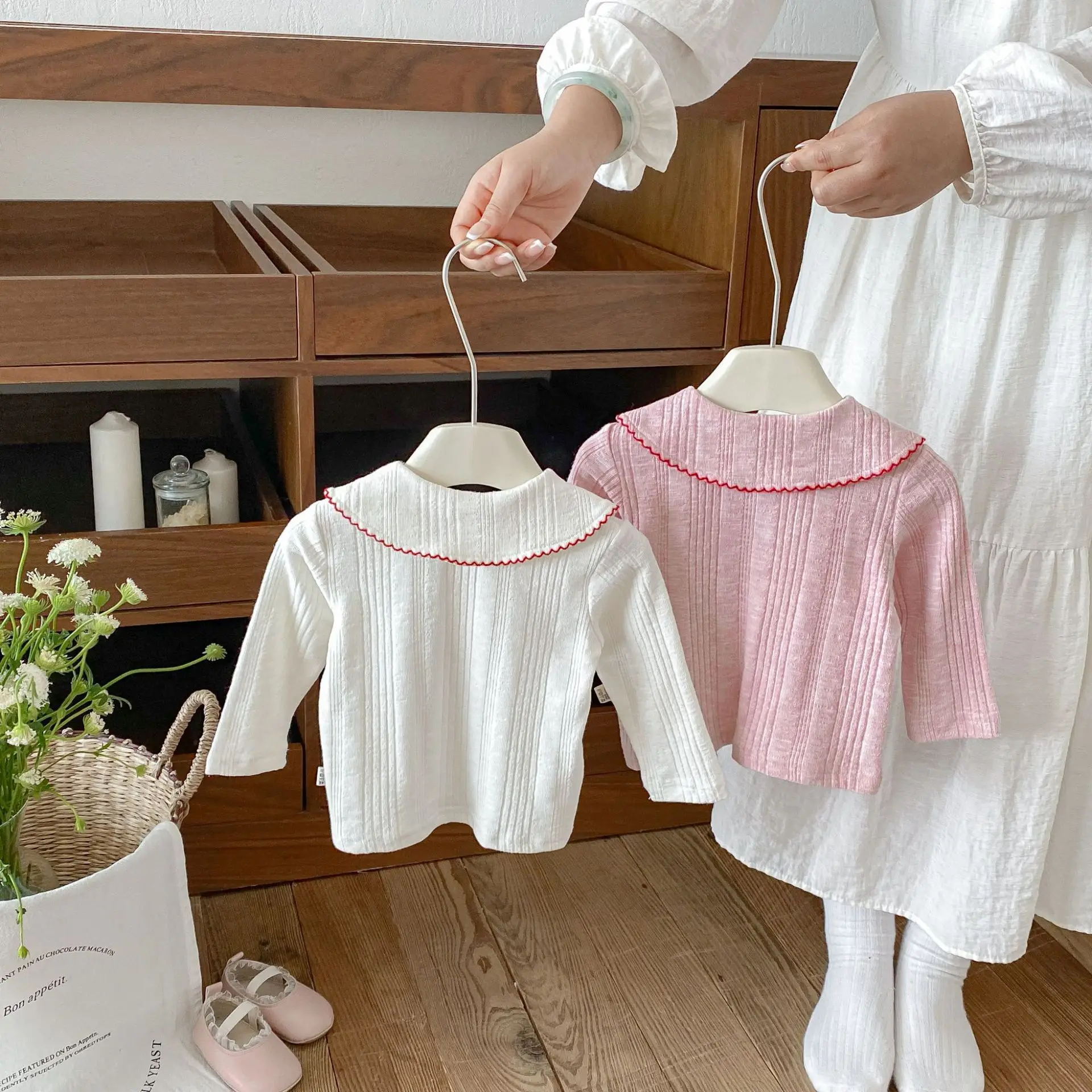 2026 Autumn New Girls Long Sleeve T Shirts Sweet Baby Girl Strawberry Bottoming Lapel Bottoming Shirts Cotton Toddler Clothes
