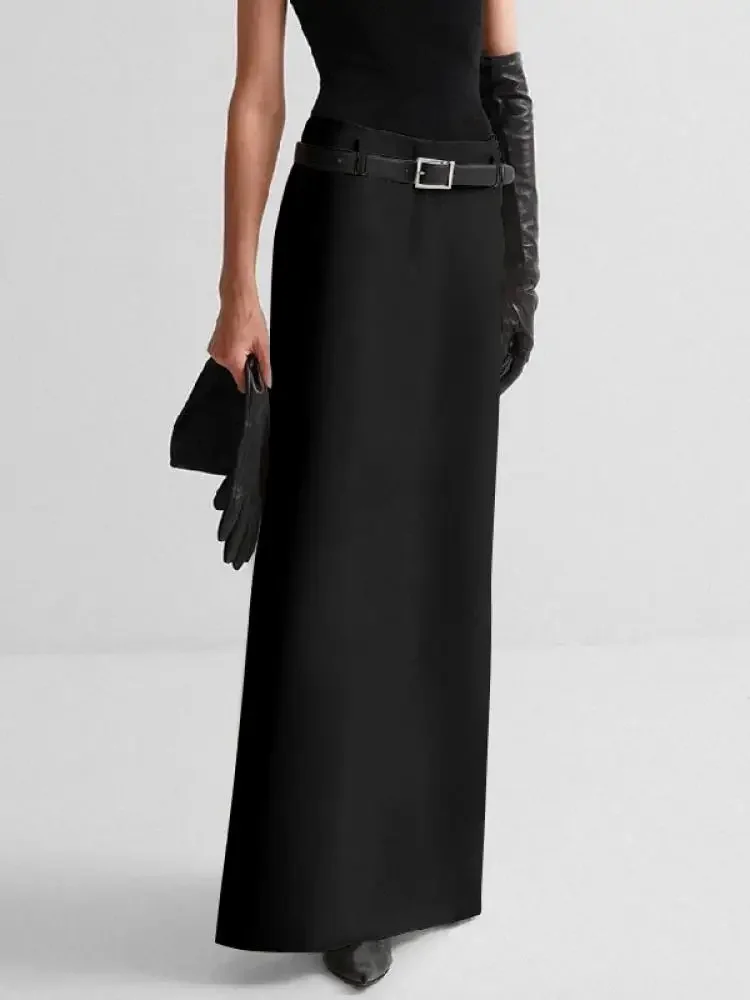 Yeezzi 2024 nueva selección urbana elegante femenina negro blanco elegante faldas rectas verano faldas largas de cintura alta para mujeres