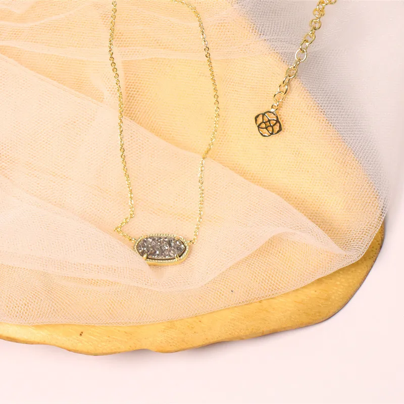 YEEVAA Geometric Natural Agate Grey Drusy Teeth Pendant Necklace for Women, Fashion Jewelry, Unique Gifts