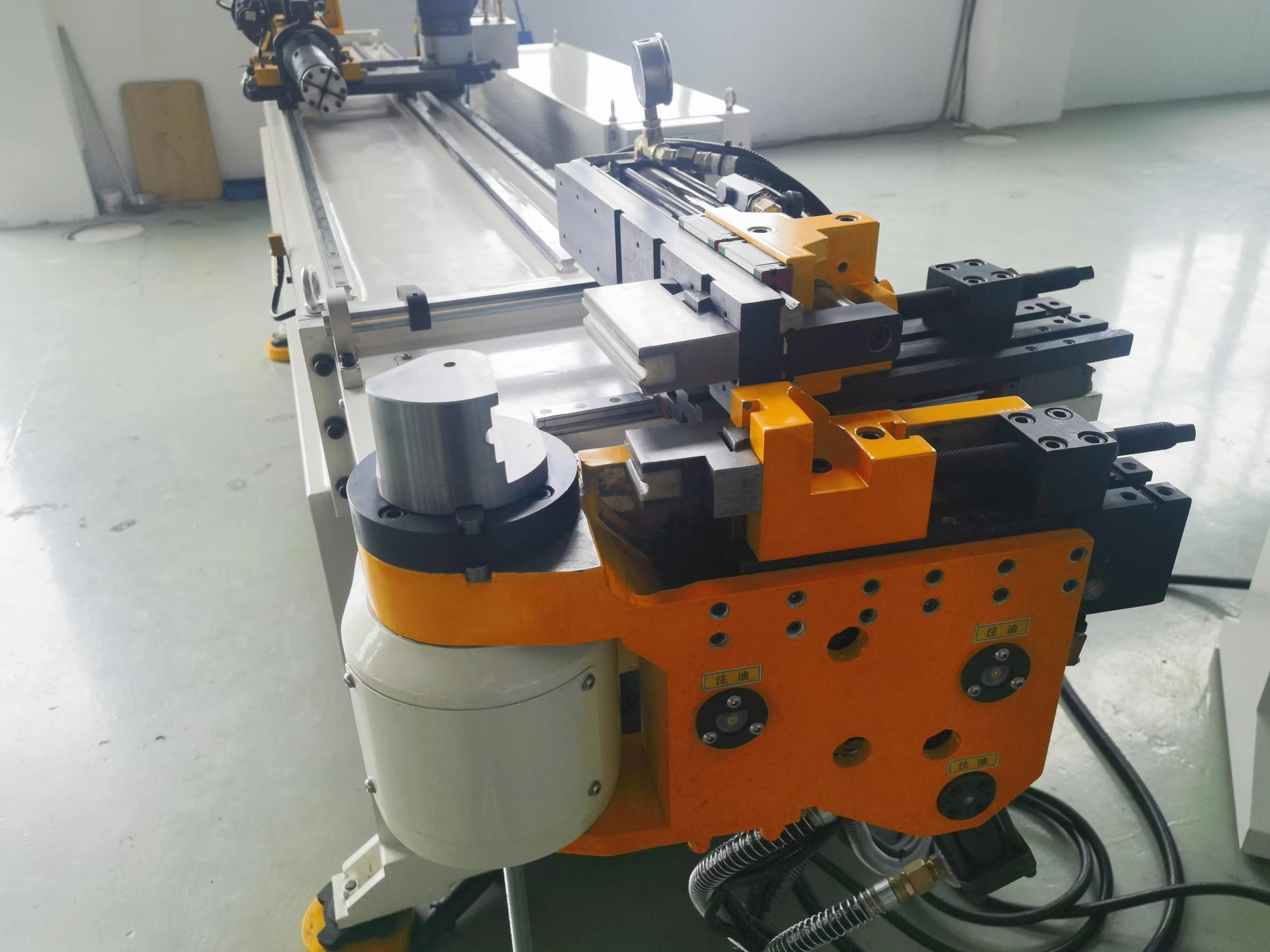 Iron Aluminium Round And Square Pipe Bending Hine Digital Steel CNC Automatic Tube Bender