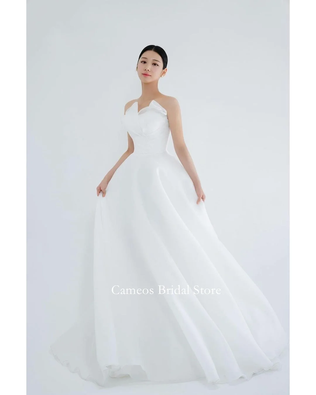 

SONDR Korea Strapless Wedding Dress Custom Made Formal Backless Organza Bride Dress Ivory Princess 웨딩드레스 Wedding Gown Bridal