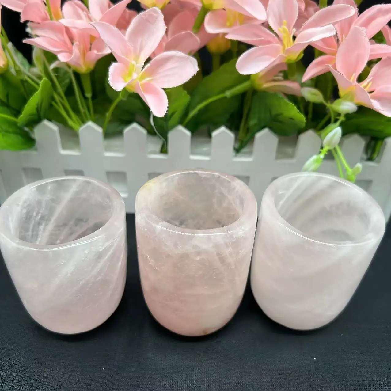 Imagem -03 - Mão Craft Rose Quartz Crystal Cup Natural Rosa Quartzo Copos para Presente Fengshui Decoração para Casa Cura Atacado