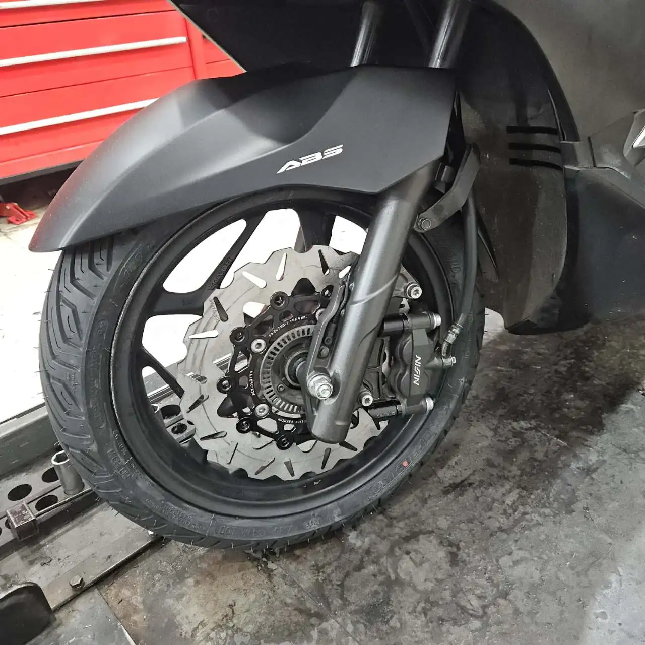 لهوندا PCX160 دراجة نارية العجلة الأمامية 267 مللي متر تعديل العائمة موجة قرص فرامل الدوار تعديل الفرامل الفرجار قرص فرامل #3